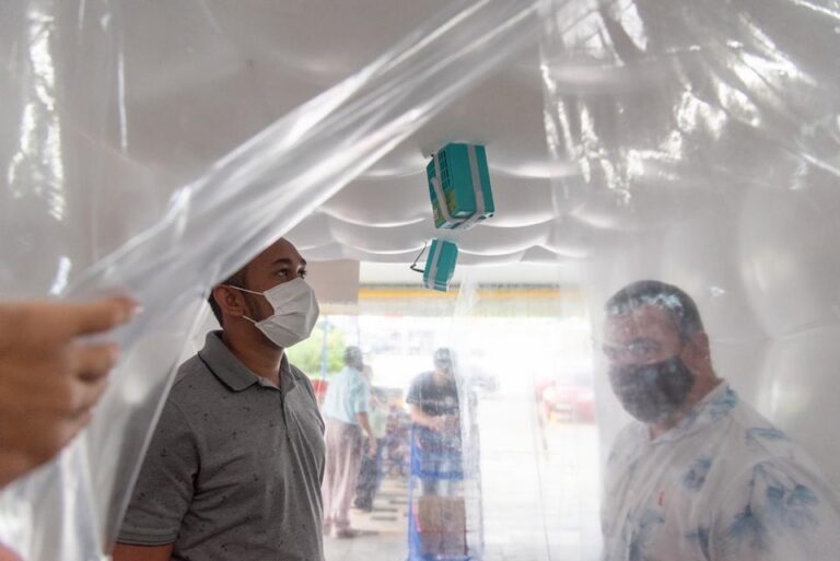 Covid-19: sem eficácia garantida, túnel de desinfecção pode causar alergias