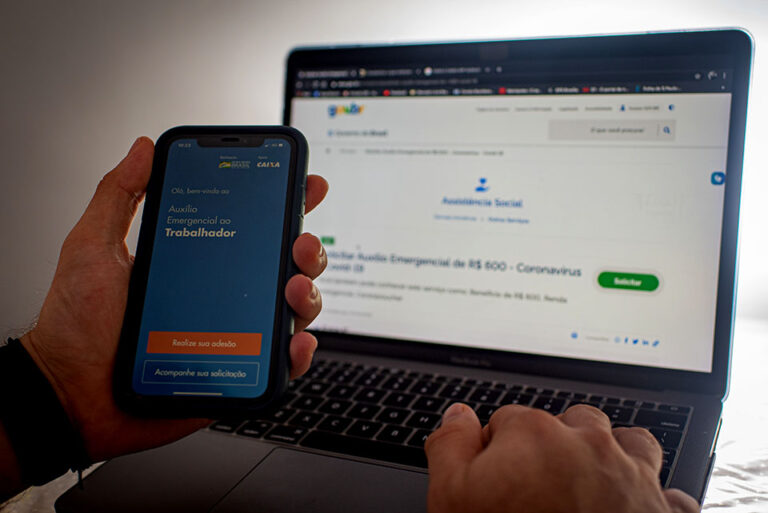 Devolução do auxílio emergencial dobra após operações prenderem fraudadores