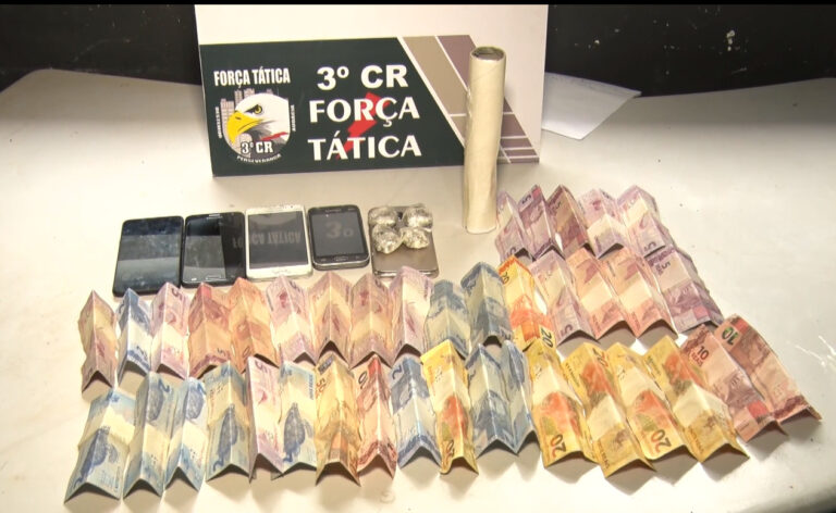 Polícia faz apreensão de quatro porções análogas à maconha