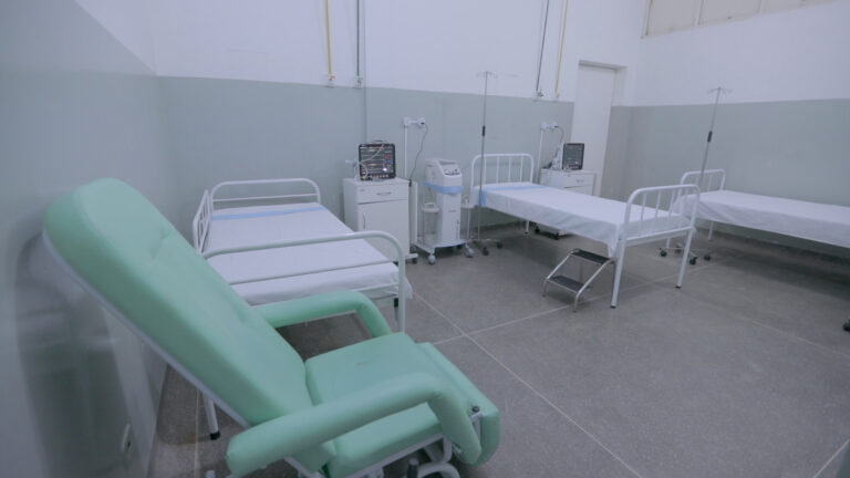 Várzea Grande abre 32 leitos sendo 10 UTIs e ingressa em consórcio para adquirir vacinas