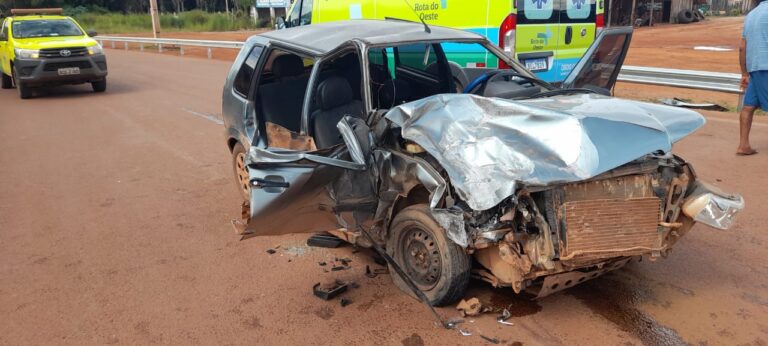 Acidente na MT-220 deixa três pessoas gravemente feridas