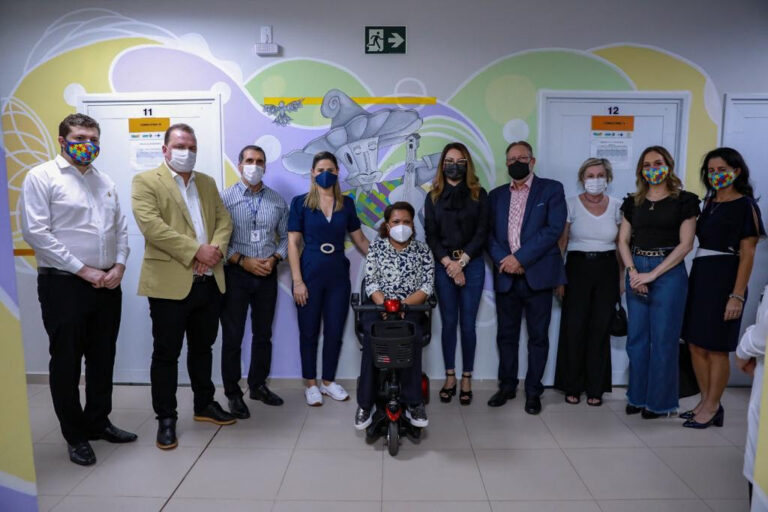 Primeira-dama inaugura sala exclusiva para atendimento de crianças autistas no Cridac