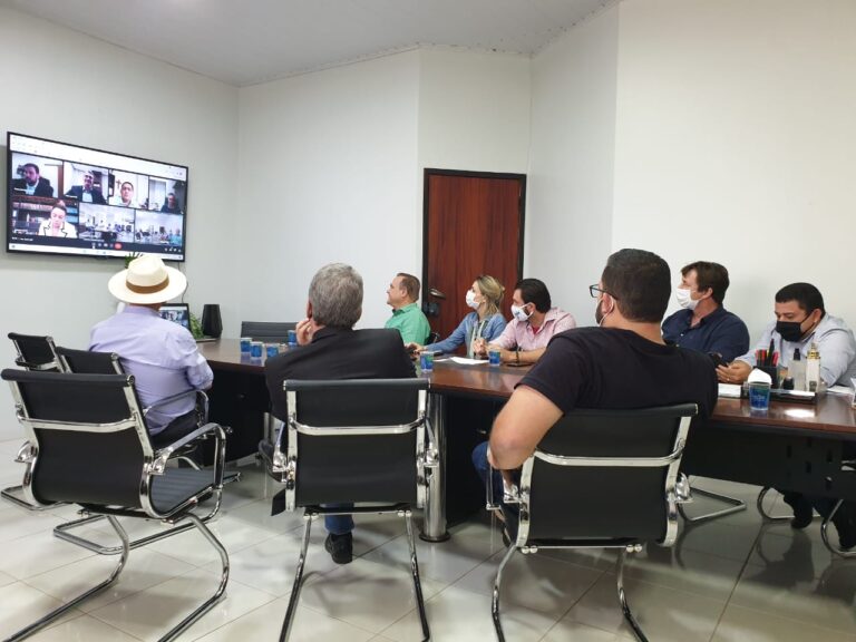 Dorner se reúne com senador, prefeitos, vereadores e OAB para falar sobre a concessão da BR 163