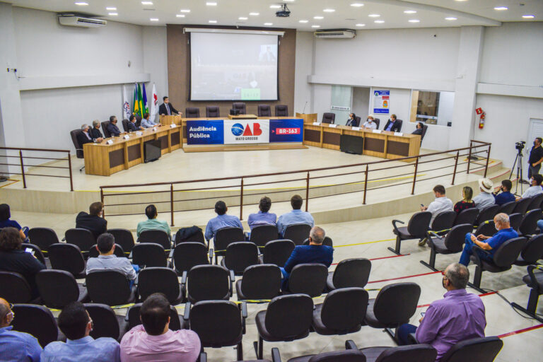 OAB Sinop reúne autoridades durante audiência pública sobre a BR-163