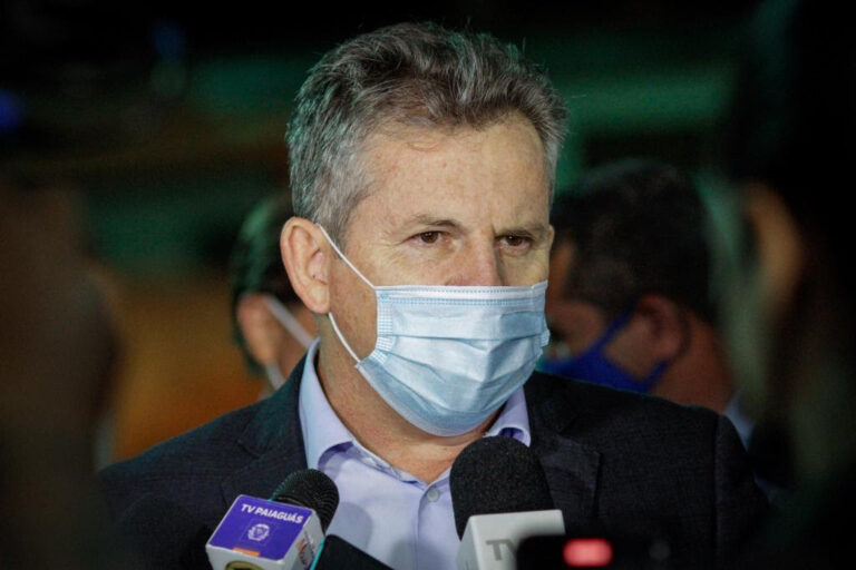 Governador sanciona lei que permite público testado ou vacinado nos estádios de MT