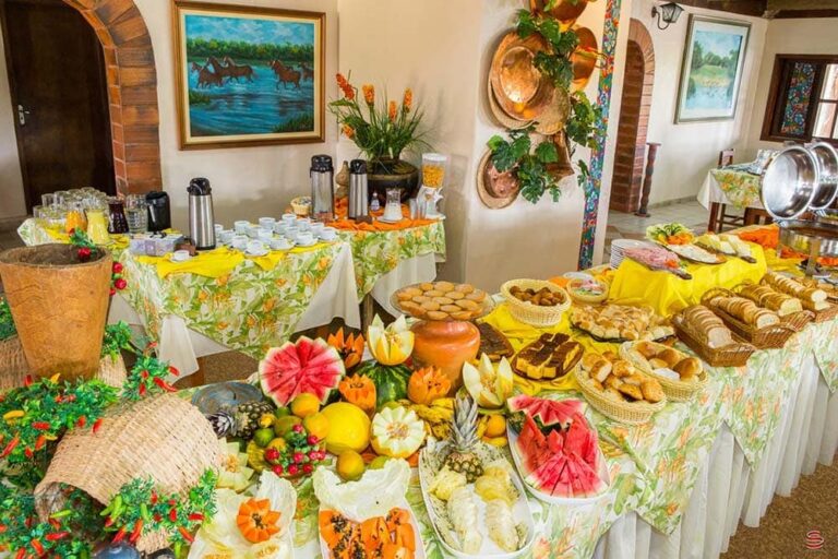 Hotel no Pantanal celebra 7 de setembro com caldinho de piranha, roda de viola e vivências em meio à natureza