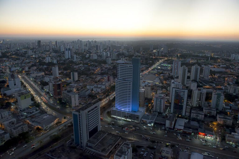 Em Mato Grosso, 14 municípios estão com risco alto de contaminação pela Covid-19
