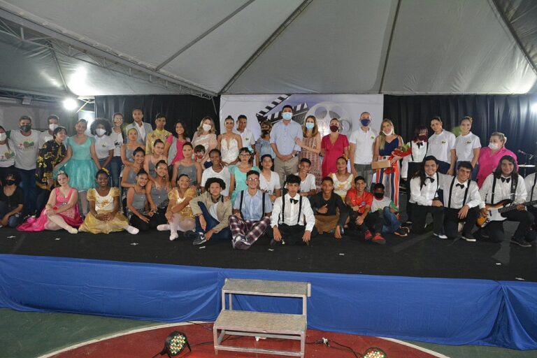 Caderno II encerra ano letivo e se prepara para a retomada de atividades plenas em 2022