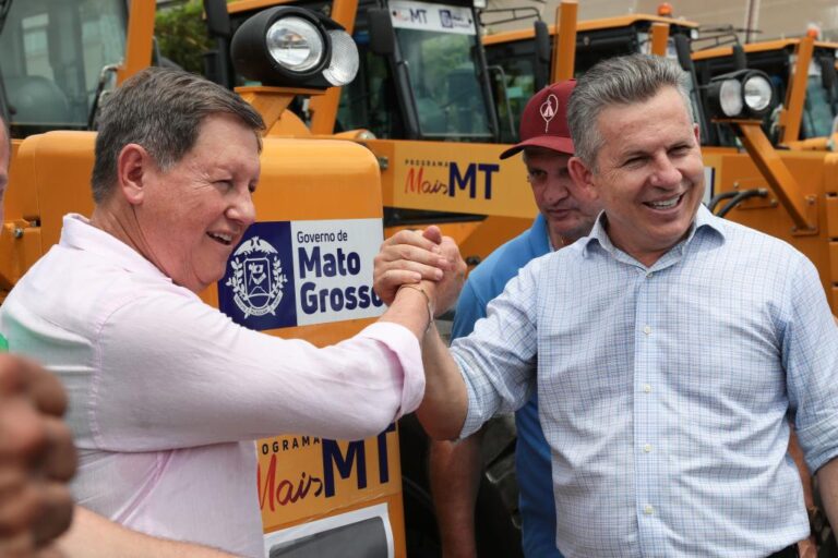 É o progresso chegando em todos os cantos de MT, destaca governador durante maior entrega de máquinas e equipamentos
