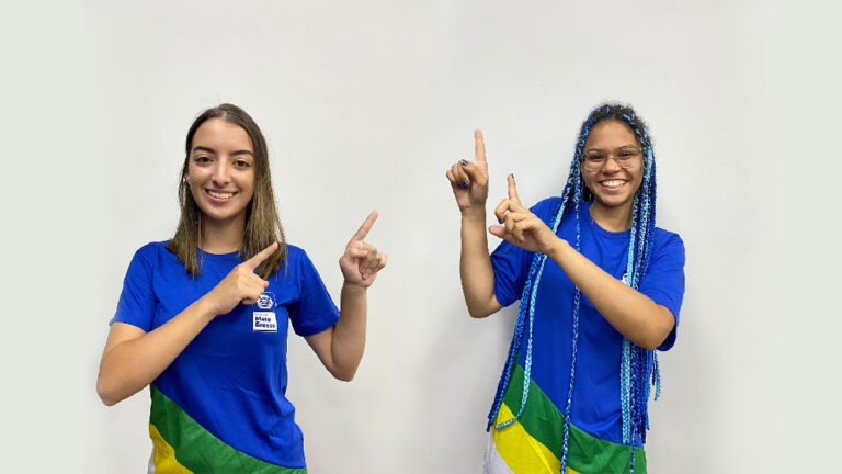 Alunas da Rede Estadual se tornam incentivadoras do estudo de Inglês