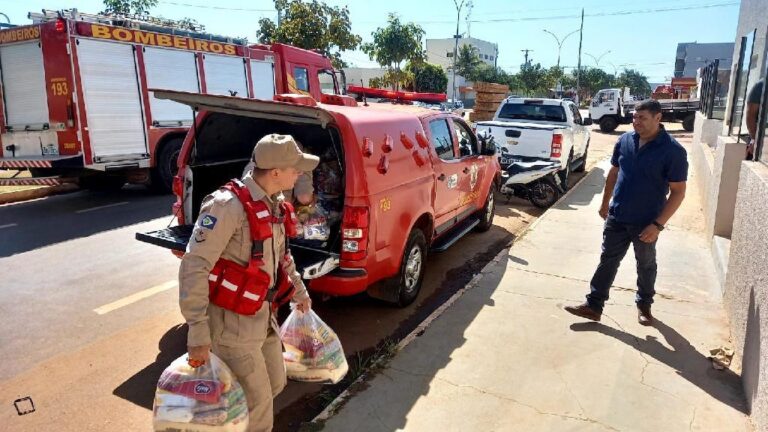 Corpo de Bombeiros arrecada 1,1 toneladas de alimentos que serão doados a entidades filantrópicas