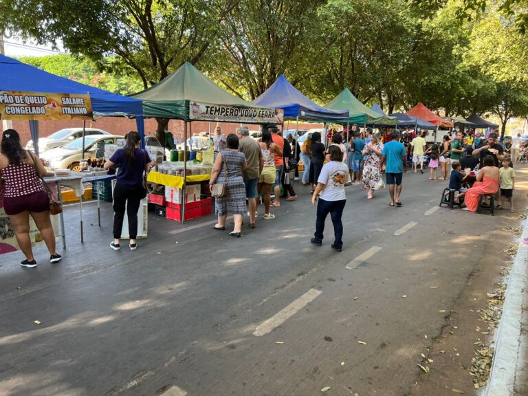 Feira da Família reúne população no domingo e impulsiona agricultura familiar