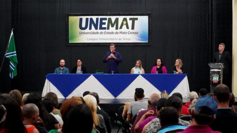 Mais de 400 alunos de programa de alfabetização recebem certificação em Sinop