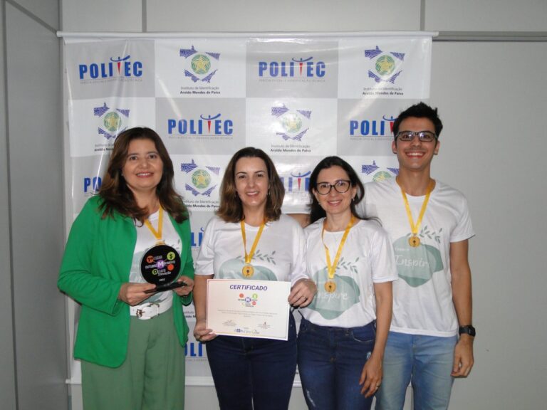 Equipe da Politec vence premiação com projeto para combater esgotamento mental