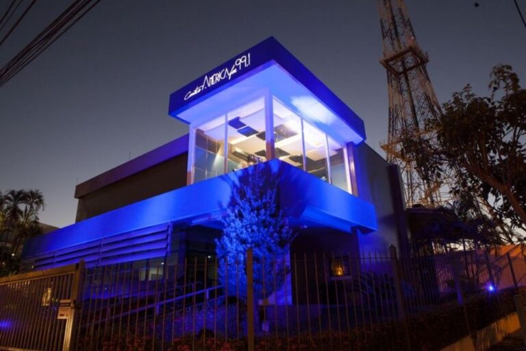 Centro América FM comemora 12 anos de programação com inauguração do novo ‘Estúdio Glass’