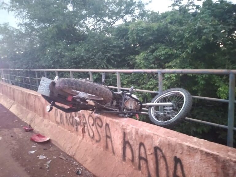 Acidente entre carro e motocicleta deixa um morto na MT-344