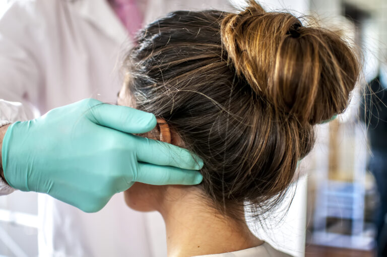 Crianças menores de 5 anos são as mais atingidas por meningite: um processo inflamatório que pode levar a morte