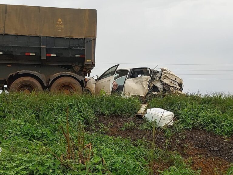 Sete veículos se envolvem em acidente na BR-163, em Lucas do Rio Verde (MT)