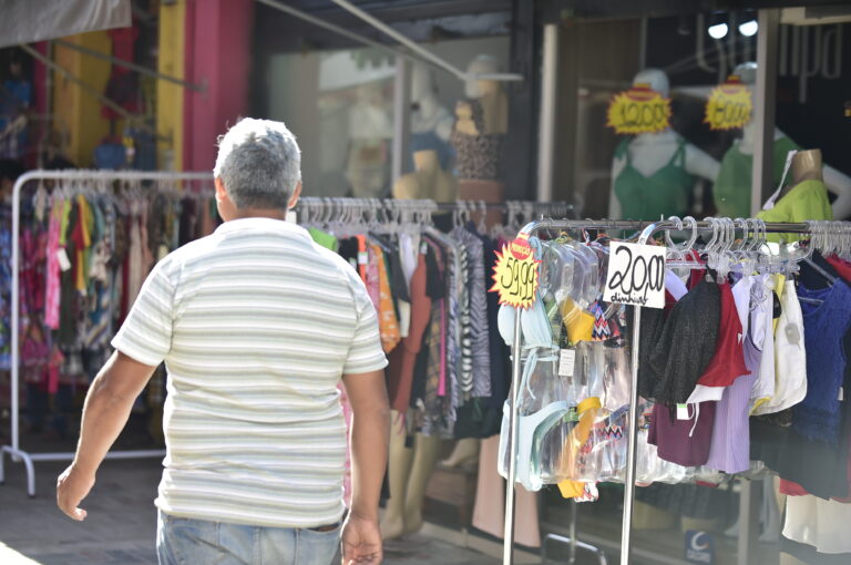 Comerciantes precisarão informar taxas de juros de vendas a prazo e no crédito