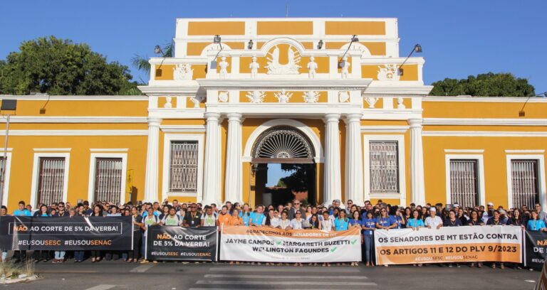 Sistema Comércio de MT participa de ato contra desvio de recursos do Sesc e Senac