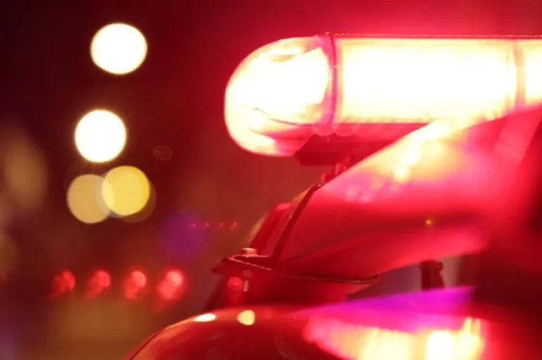 Criança de 9 anos defende mãe com golpes de faca contra agressor em MT