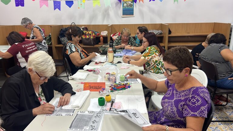 Sesc Arsenal promove feira de artesanatos feitos por idosos nesta sexta (21)
