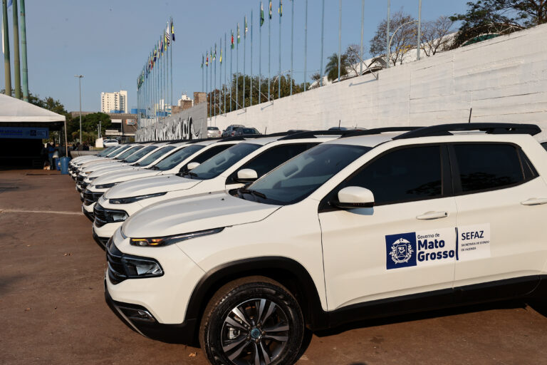 CGE-MT orienta sobre uso de veículo oficial do estado