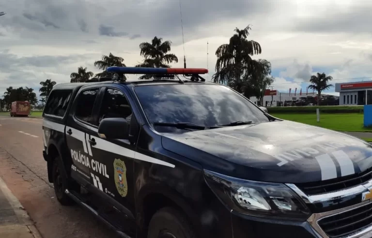 Menina de 4 anos pula de caminhonete em movimento para fugir das agressões da mãe em MT, diz polícia