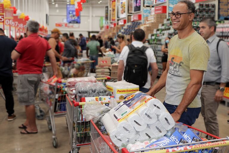 Atacadista prepara descontos imperdíveis para a Black Friday