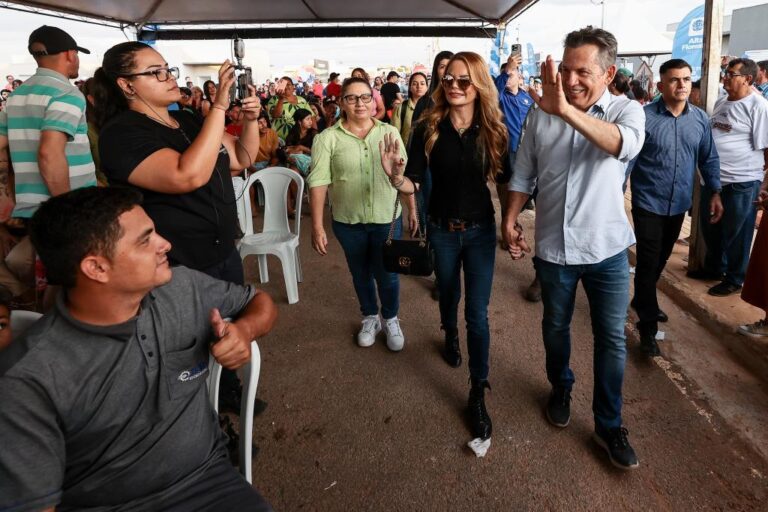 Governador e primeira-dama vistoriam e entregam obras em Campos de Júlio e Lucas do Rio Verde neste sábado (18)