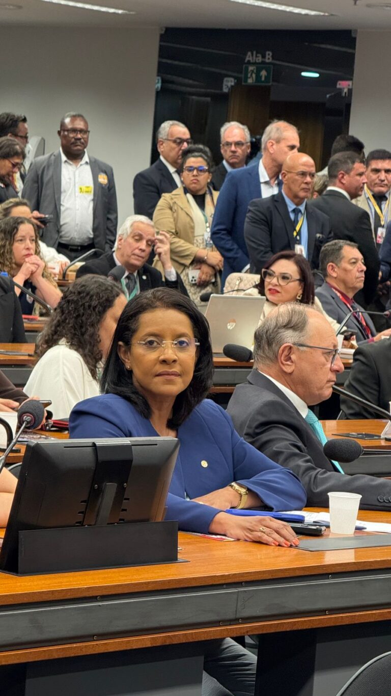 ‘Um país que precisa enterrar suas filhas por assassinato não pode dormir em paz’